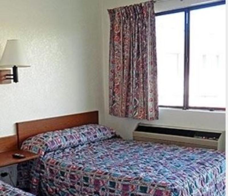 Rodeway Inn Fort Smith I-540 Buitenkant foto